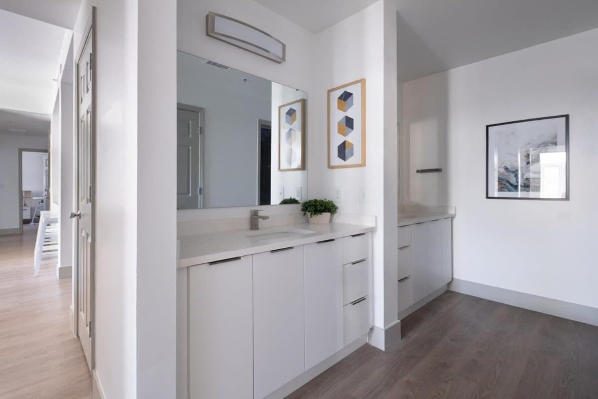 4B 2Ba Luxury Central Apartment With Gym تشارلوت المظهر الخارجي الصورة